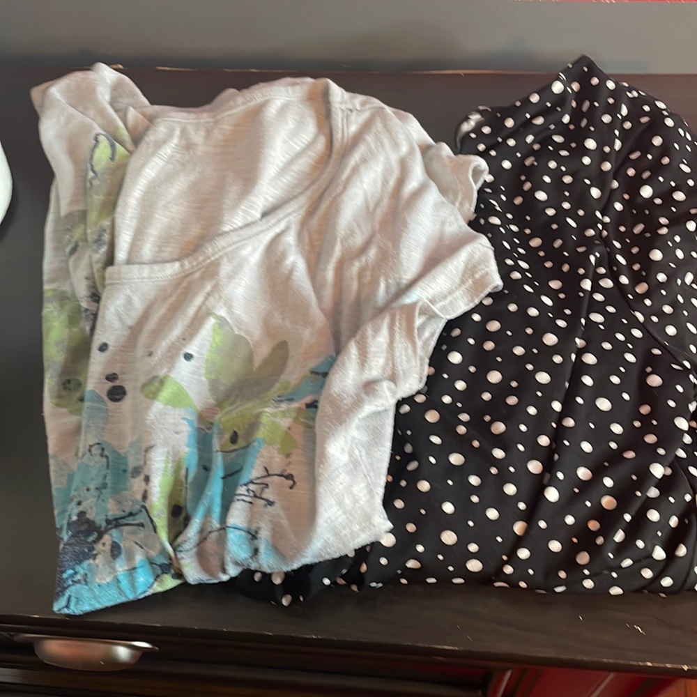 🎉Bundle of Two Large Motherhood Maternity Tops!